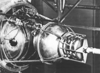 die Nutzlast von Sputnik 2 (links die Druckkabine für „Laika“, rechts der wissenschaftliche Nutzlastcontainer)