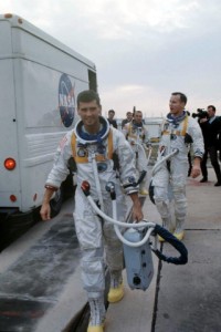 die Apollo 1 Crew auf dem Weg zur Startrampe