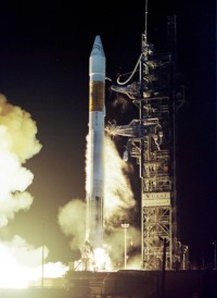 Nachtstart der Atlas-IIA mit DSCS-3 B8
