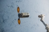„Cygnus“ OA-4 beim Rendezvous mit der ISS