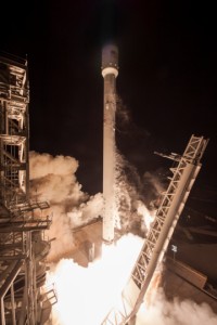 Start der Falcon-9 v1.2 mit EchoStar XXIII