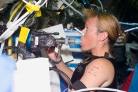 „Kay“ Hire im Neurolab während STS-90