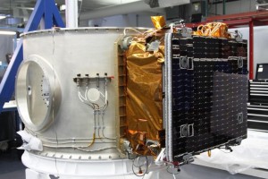 Orbcomm OG2 Satellit am Moog ESPA Ring
