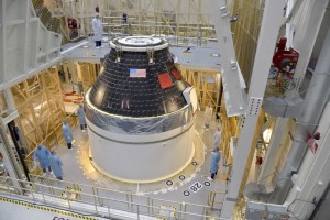 die „Orion“ Kapsel auf dem vereinfachten Servicemodul für den EFT-1 Testflug
