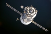 Progress M-08M verläßt die ISS