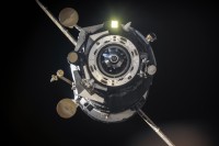 Progress M-17M beim Abdocken von der ISS