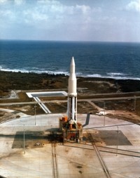 die startbereite erste Saturn-I Rakete