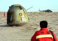 die gelandete Shenzhou 3 Kapsel