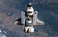 „Discovery” im Anflug auf die ISS