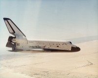 „Columbia“ F-1 im Landeanflug