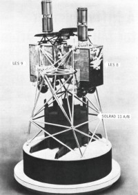 das von TRW für die Titan-23C-12 Mission entwickelte Payload Support System